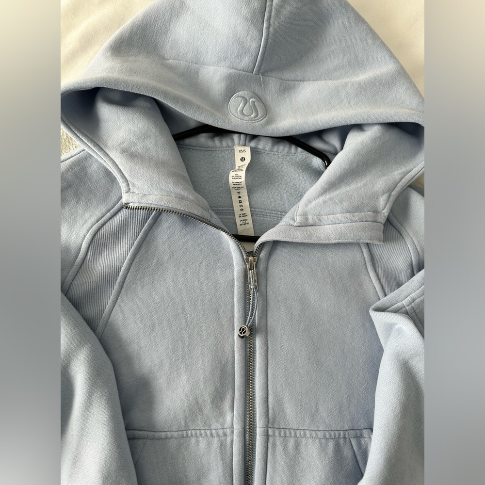 Lululemon Scuba